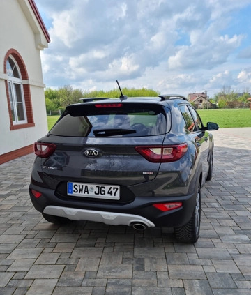 Kia Stonic cena 59900 przebieg: 78000, rok produkcji 2018 z Pabianice małe 781